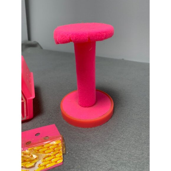 Vintage 1982 Mattel Barbie Fluff Cat Cuddly Set - Picture 5 of 12